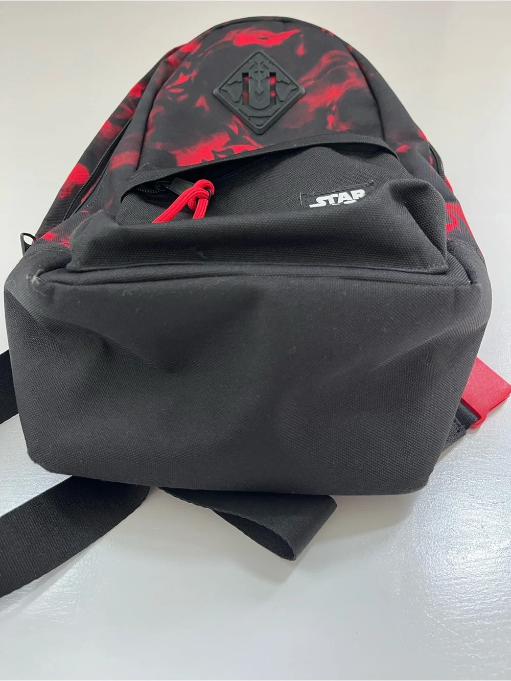 HERSCHEL Supply Company Black and Red Star Wars 25th Anniversary Sling Bag - Picture 11 of 12